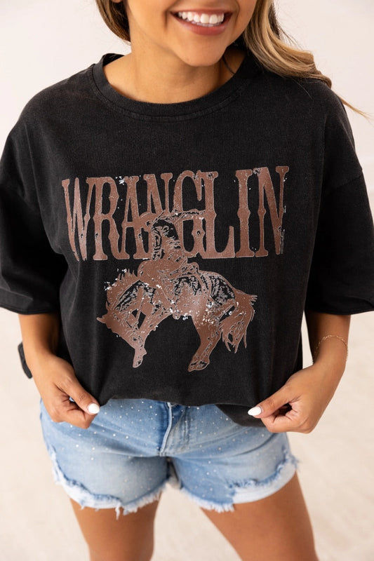WRANGLIN ON GRAPHIC TEE