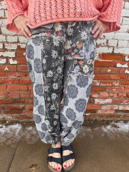 THE POPPY BLACK JOGGER PANT