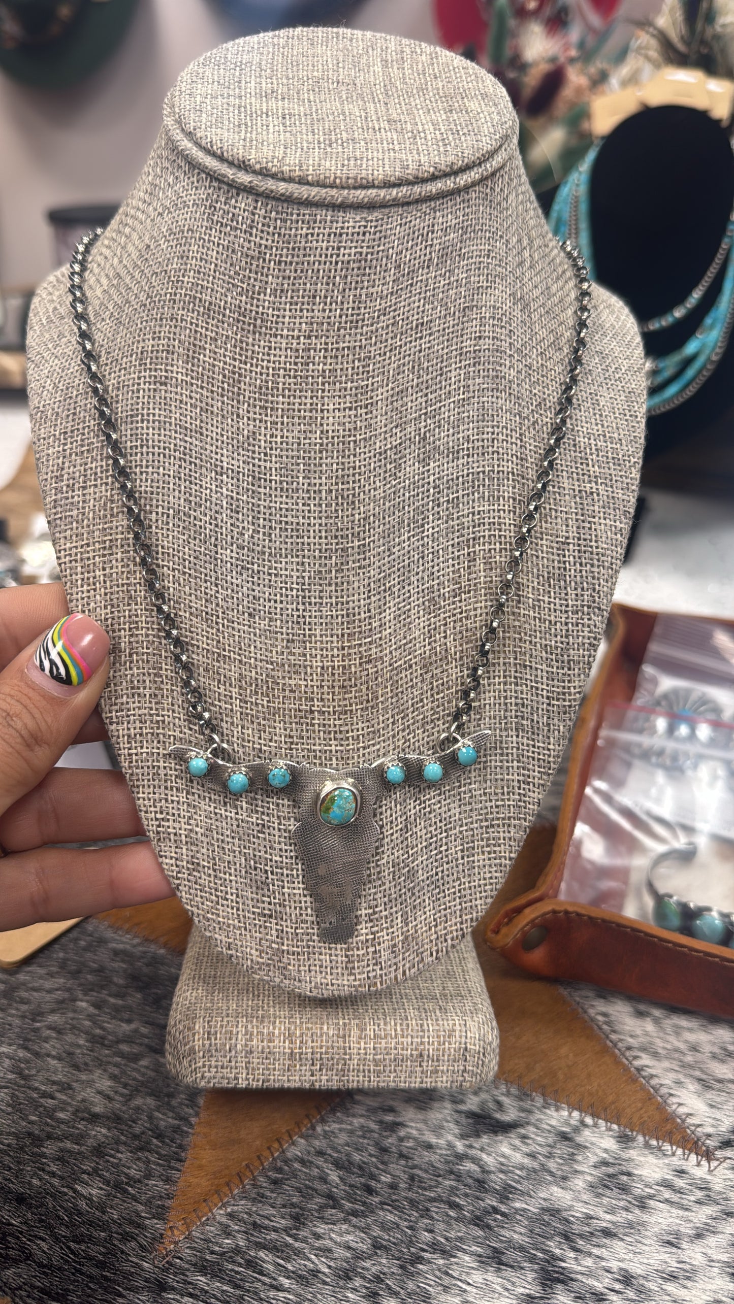LONG HORN NECKLACE
