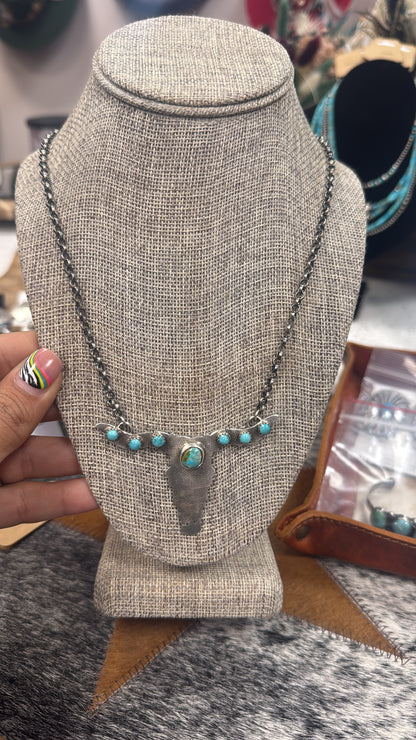 LONG HORN NECKLACE