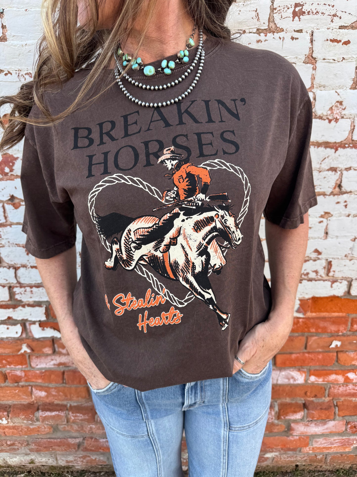 BREAKIN HORSES OVERSIZED GRAPHIC TEE