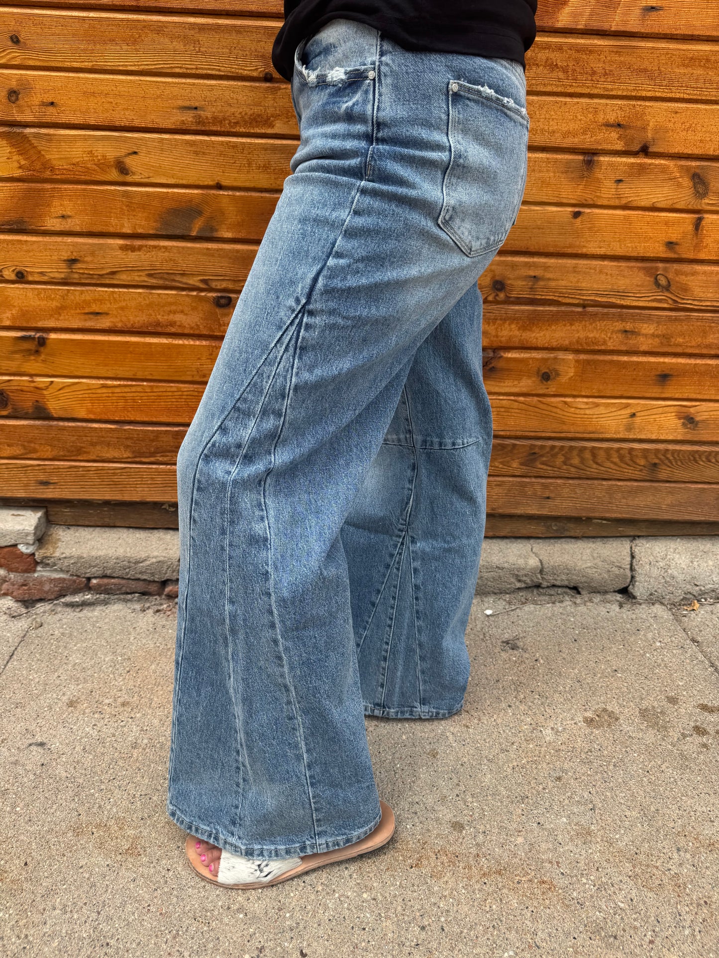 SOPHIA SLOUCHY WIDE JEAN