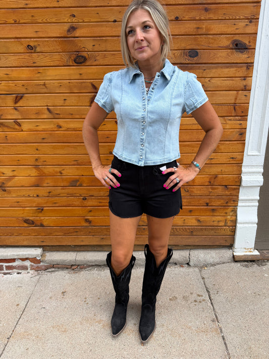 THE BLACK BEAUTY SHORT