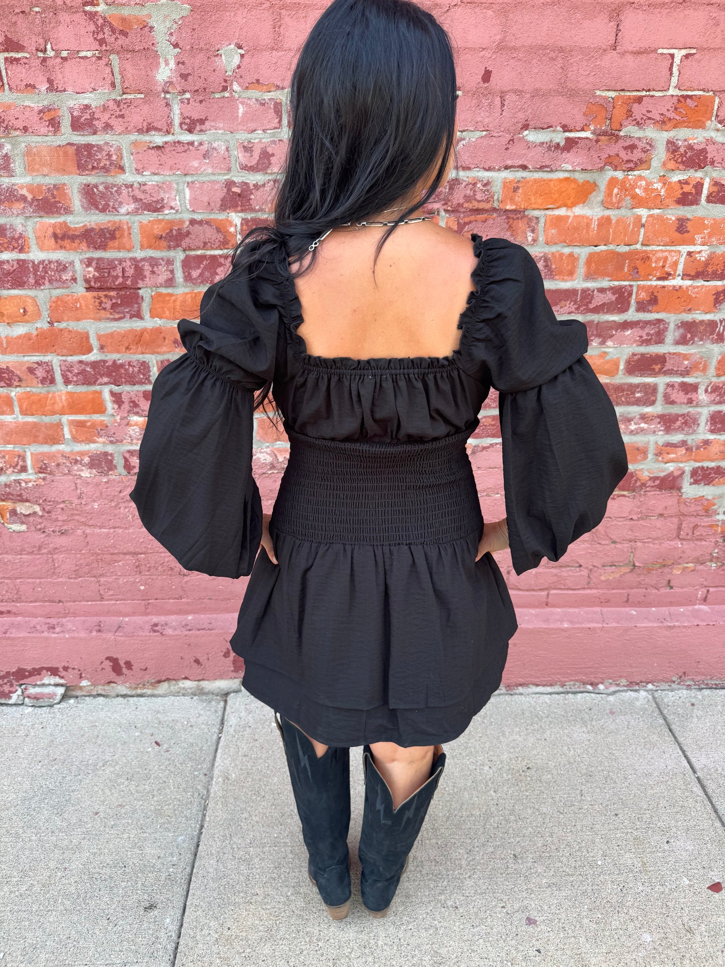WESTLYNN SQUARE NECK LONG SLEEVE DRESS