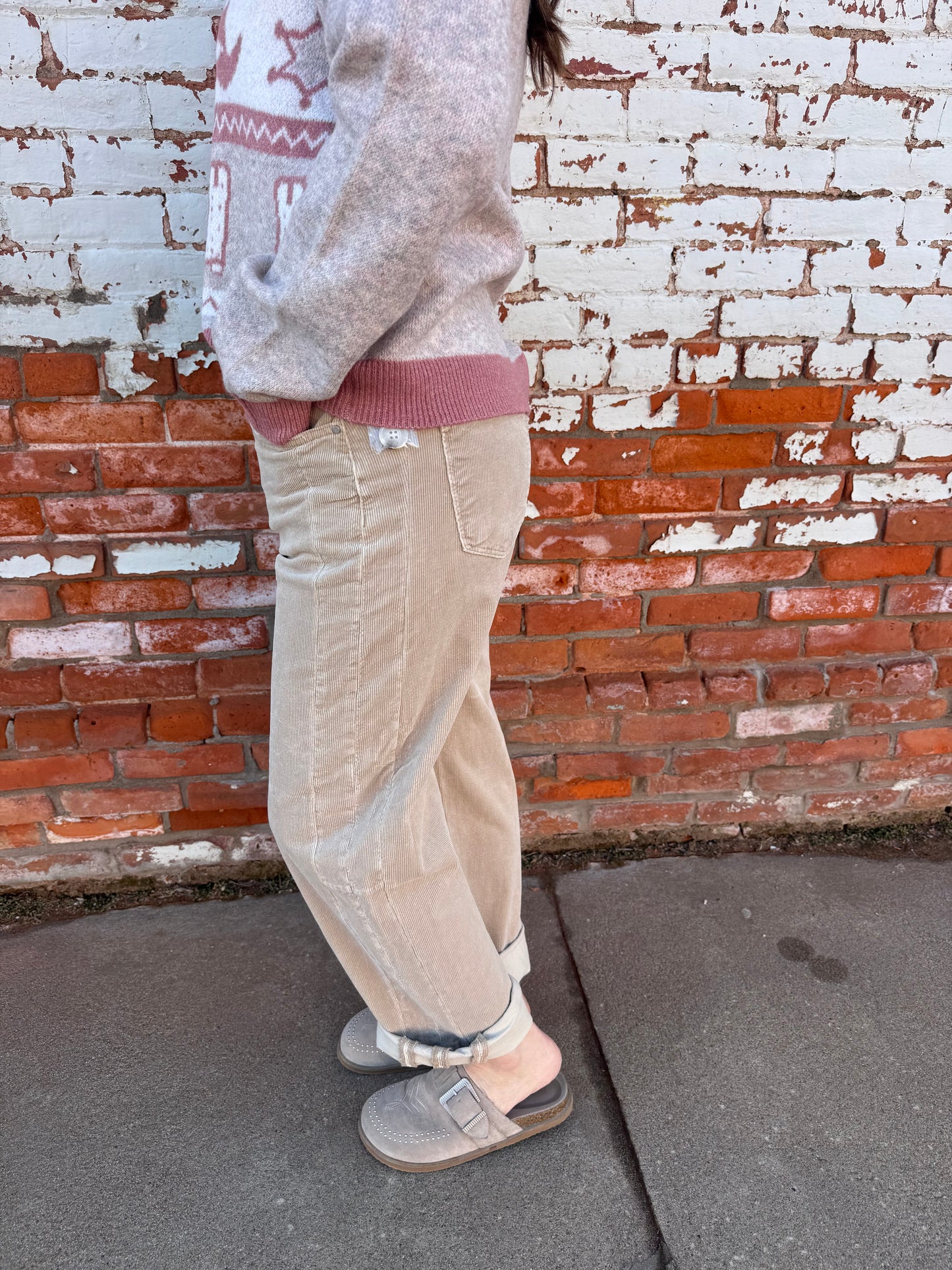 ABIGAIL CORDUROY CROP BARREL PANTS