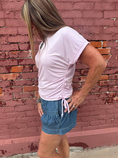 FEARLESS PLEATED DENIM SHORTS