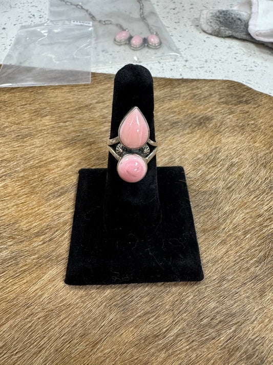 PINK CONCH 2 STONE RING