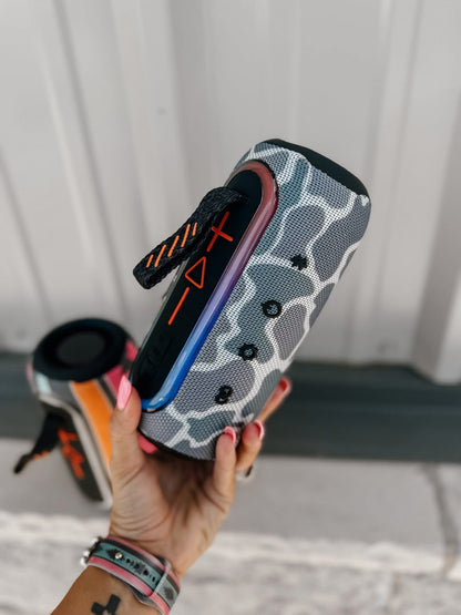 WIRELESS PORTABLE SPEAKER
