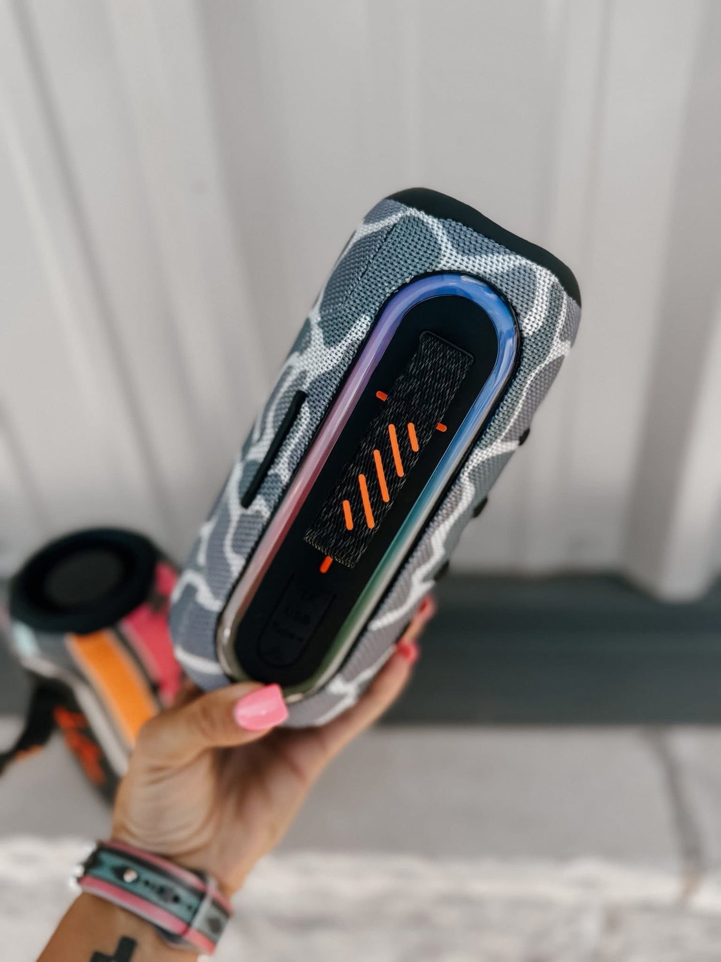 WIRELESS PORTABLE SPEAKER