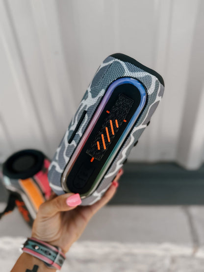 WIRELESS PORTABLE SPEAKER