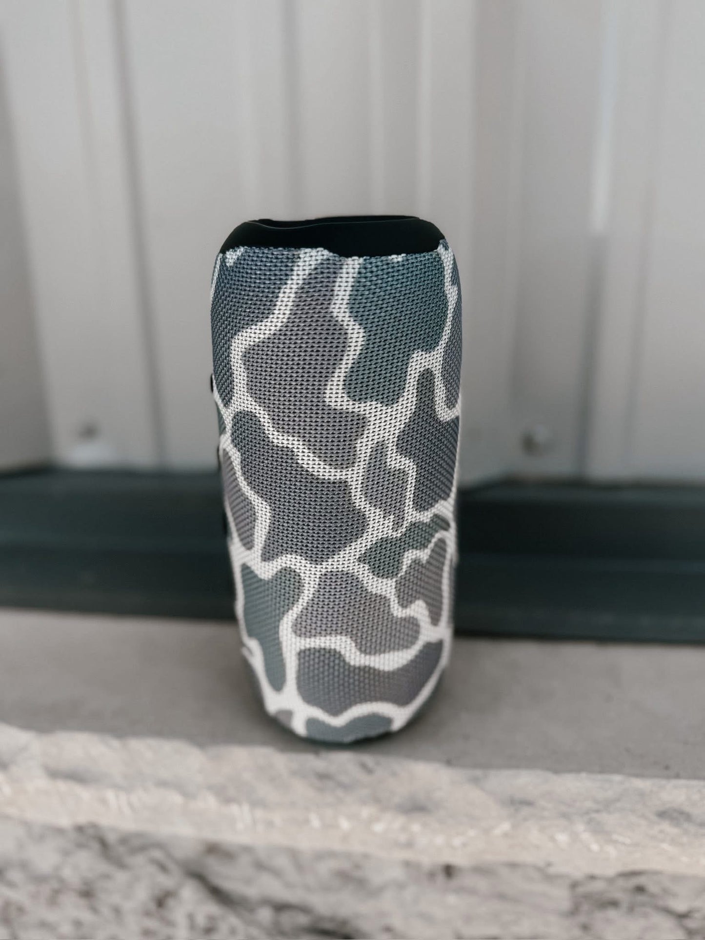 WIRELESS PORTABLE SPEAKER