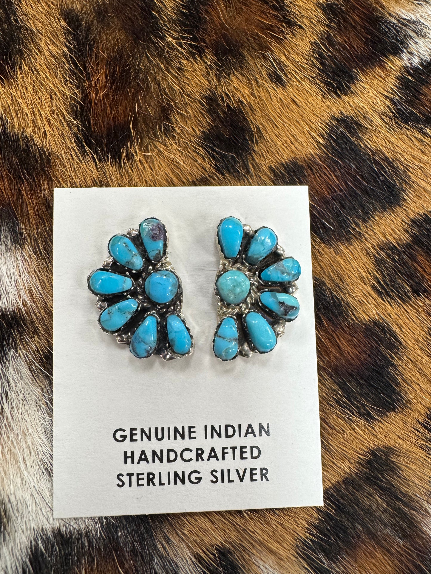 CANYON BREEZE CLUSTER STUDS