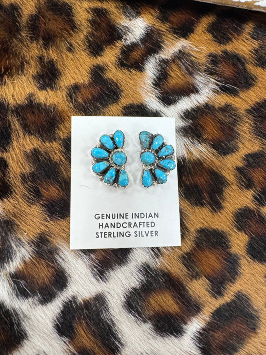 CANYON BREEZE CLUSTER STUDS