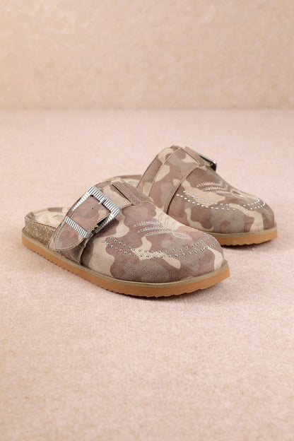 CAMO COWGIRL CLOG