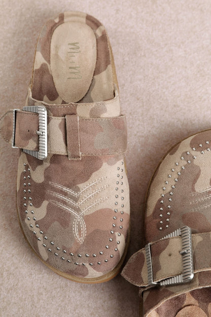 CAMO COWGIRL CLOG