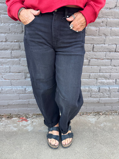 THE HORSESHOE BARREL JEAN