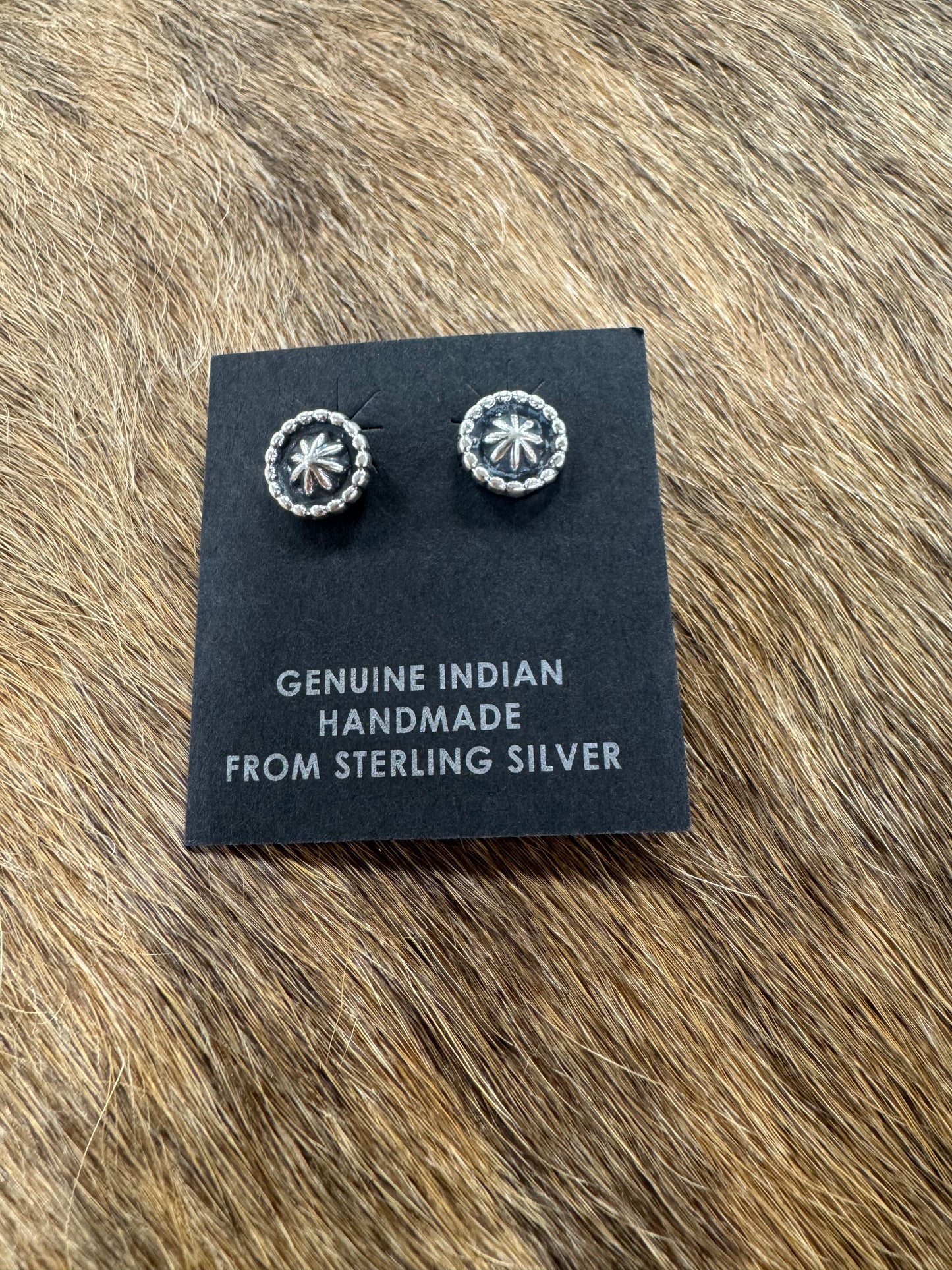 STARBURST STUDS