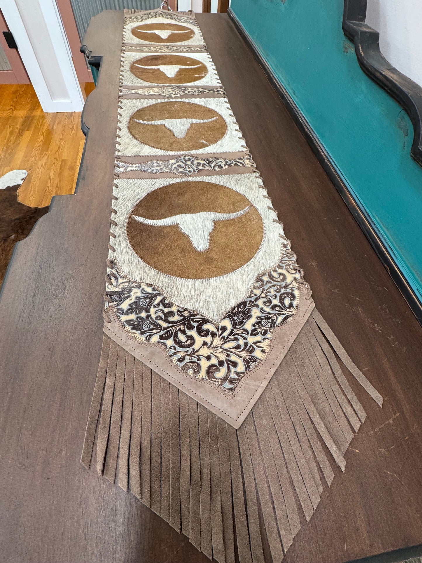 TABLE RUNNER