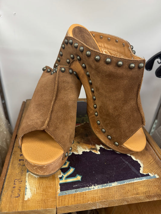 ECHO CLOGS BY DINGO
