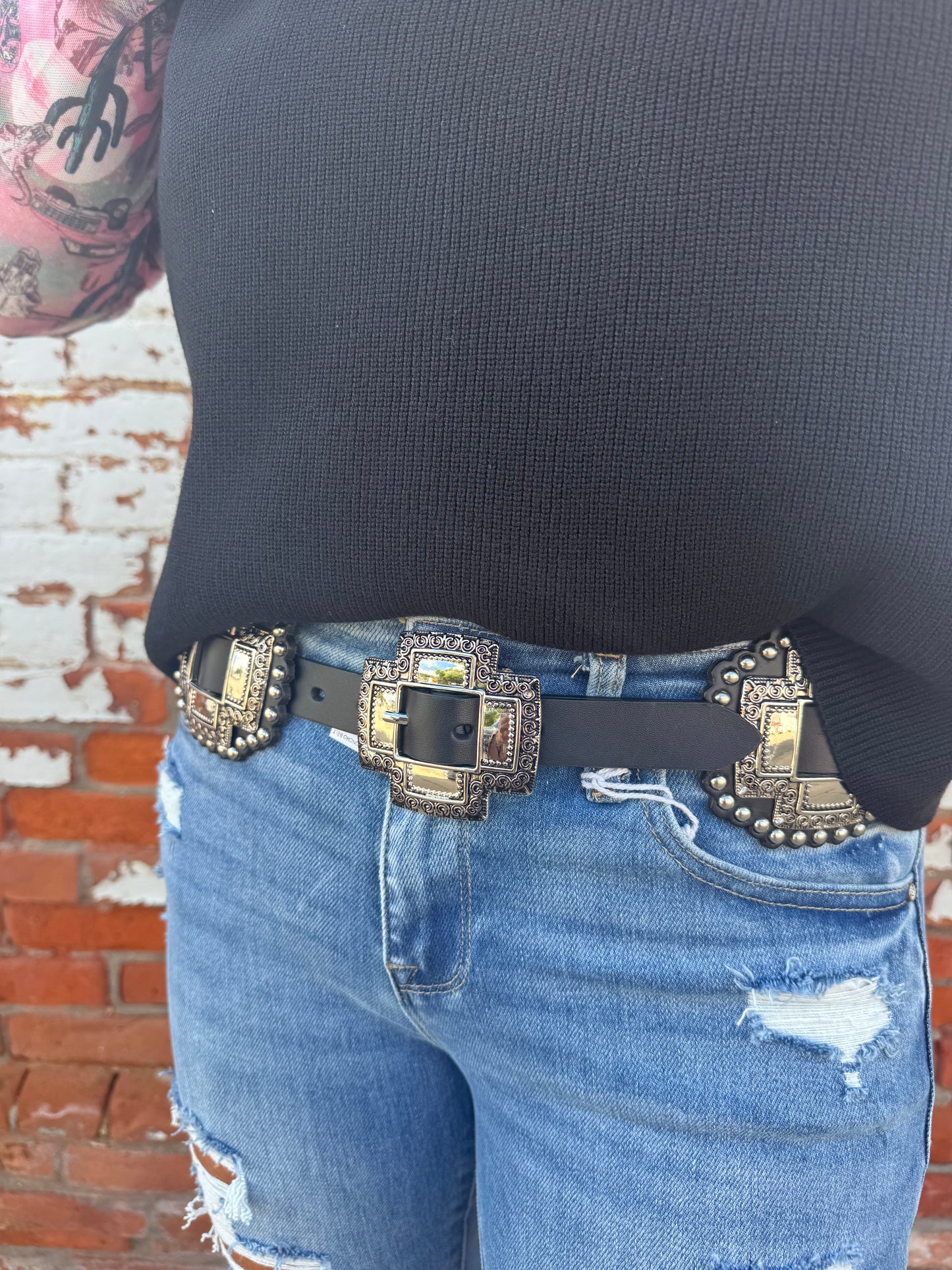 ROPER WOMANS CROSS CONCHO BELT