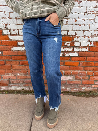 SKYLINE CROP STRAIGHT LEG DISTRESSED HEM JEANS