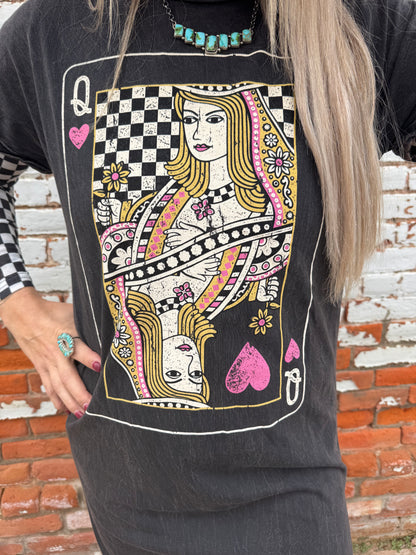 QUEEN OF HEARTS GRAPHIC DRESS