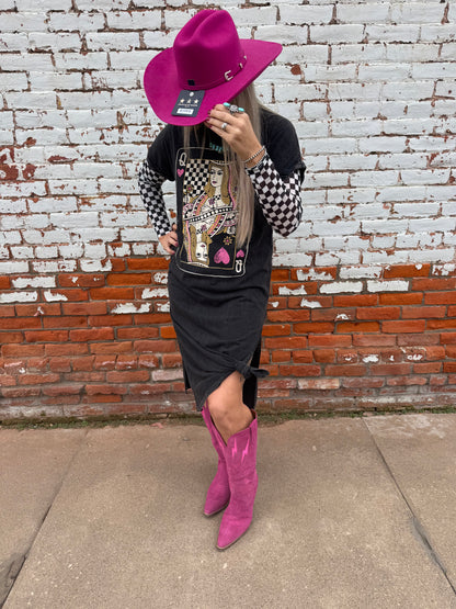 QUEEN OF HEARTS GRAPHIC DRESS