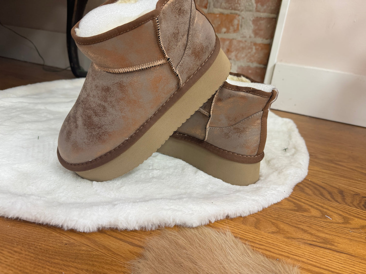 PLATFORM BOOTIES