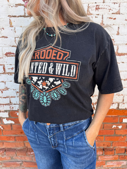 RODEO WANTED & WILD GRAPHIC TEE