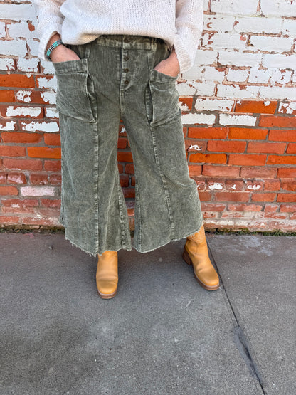 CELESTE CORDUROY CULOTTES