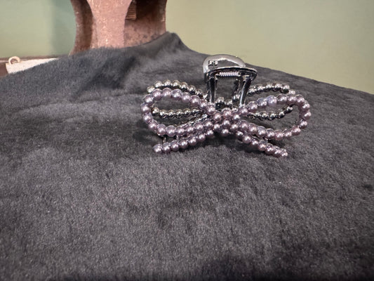 PEARL BOW CLAW CLIP
