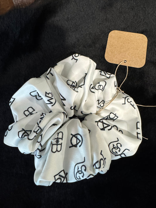CATTLE HAIR SCRUNCHIE