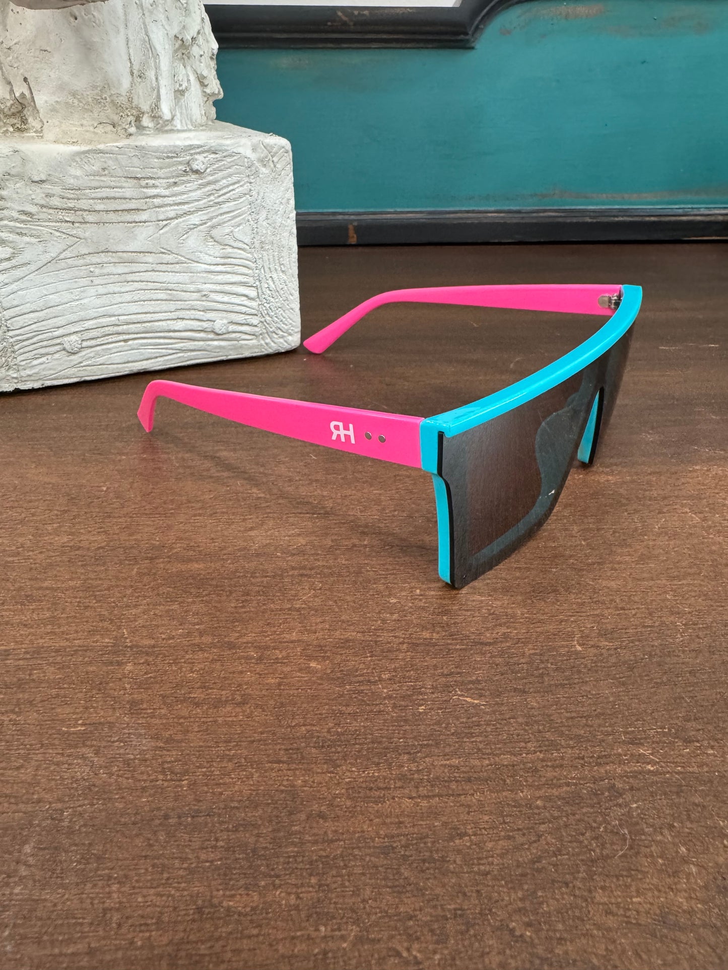 VIBIN’ SUNNIES