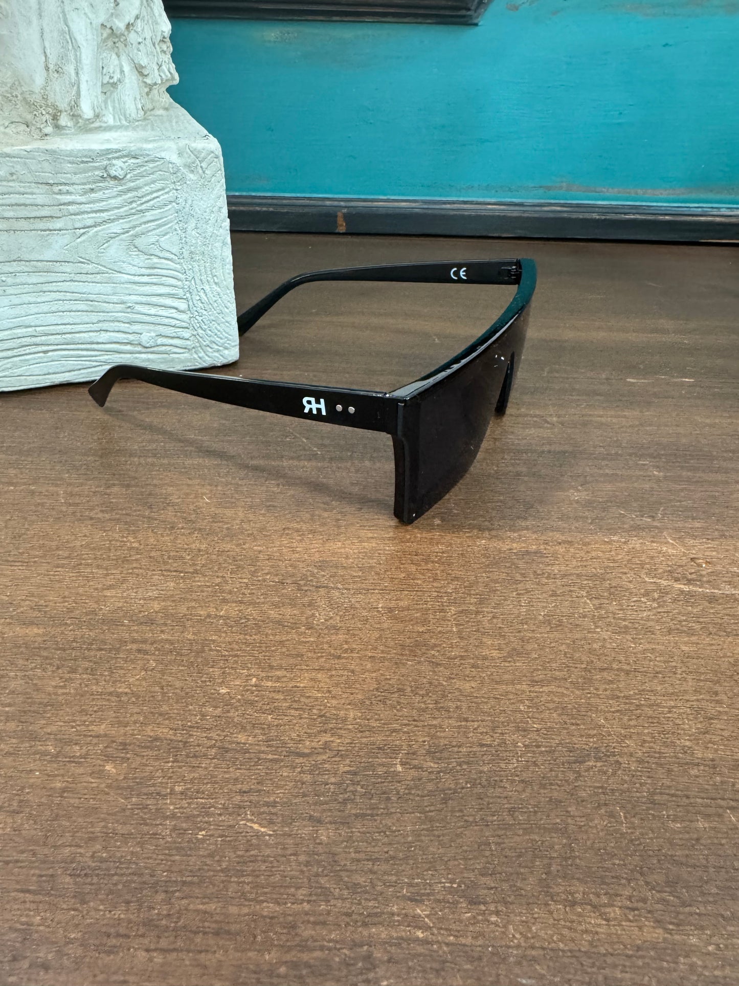 VIBIN’ SUNNIES