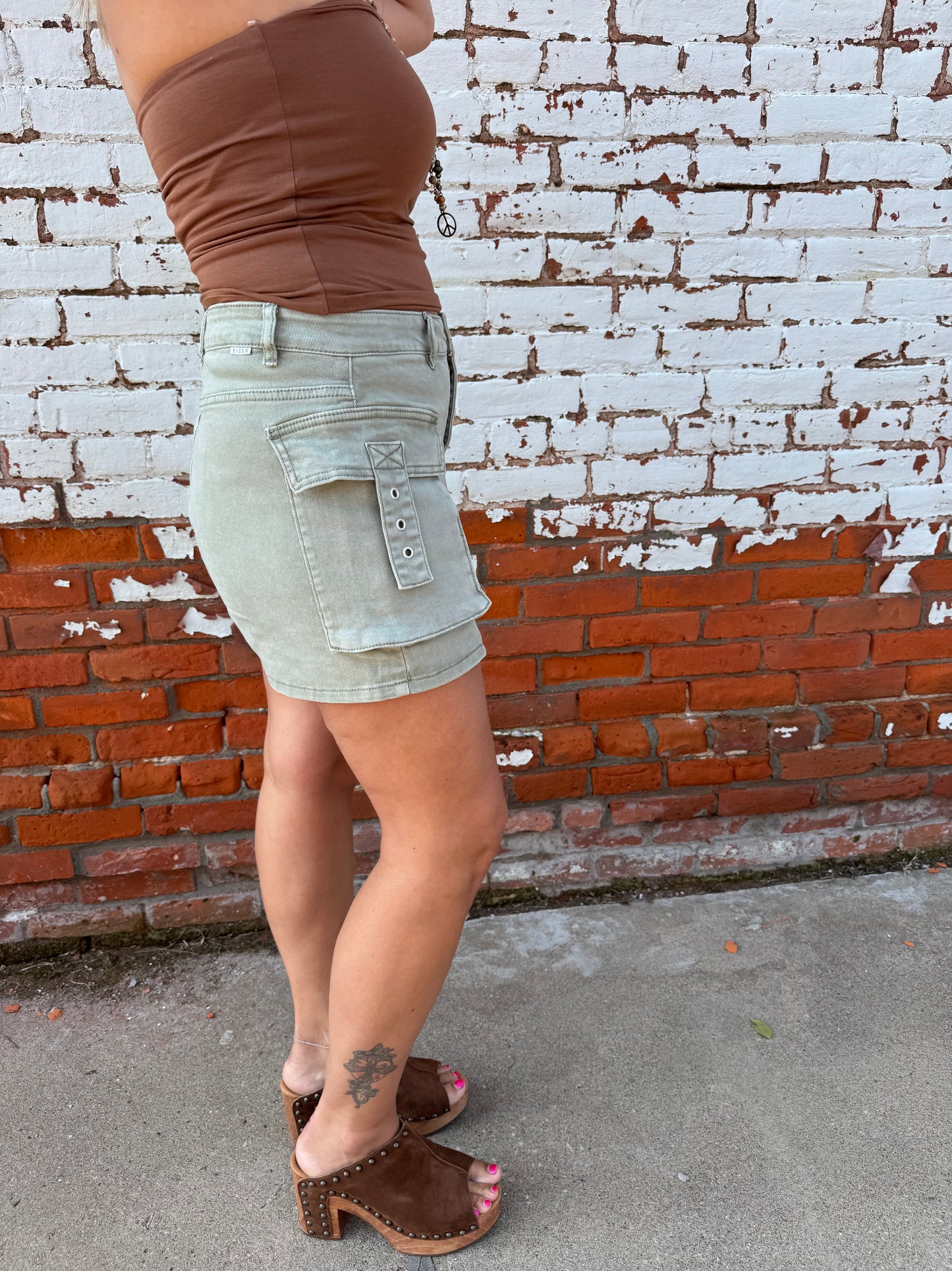 THE MILES CARGO SKORT