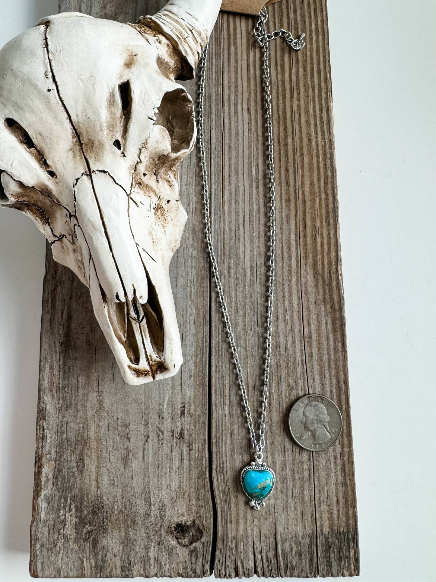 HEART SHAPE NECKLACE
