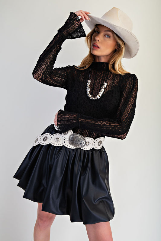 LACE FITTED BELL SLEEVE TOP