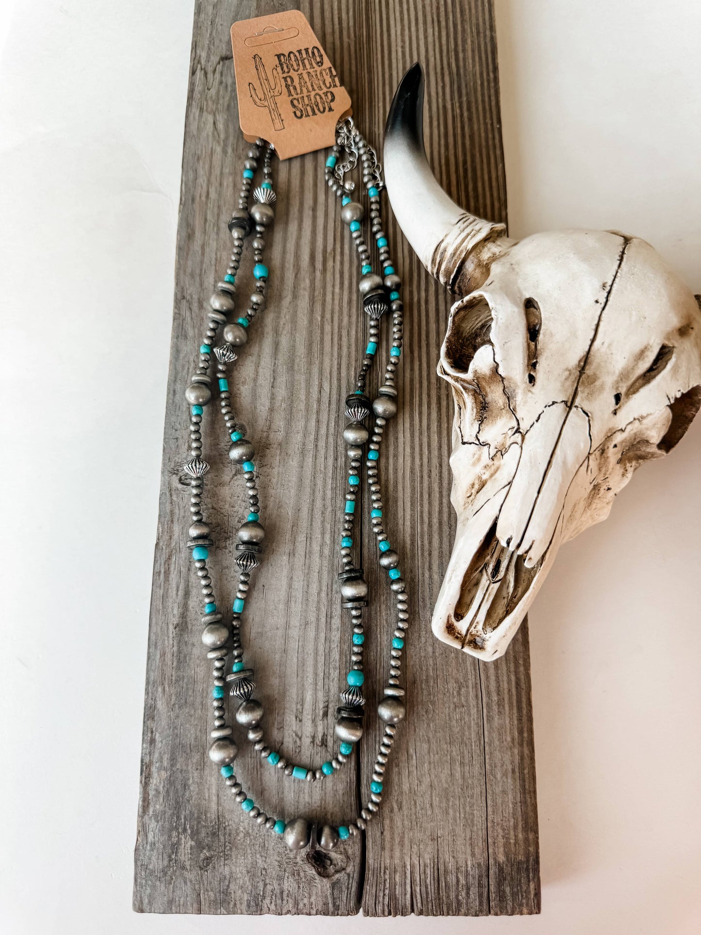2 LAYERED NAVAJO STYLE PEARL AND BEAD NECKLACE