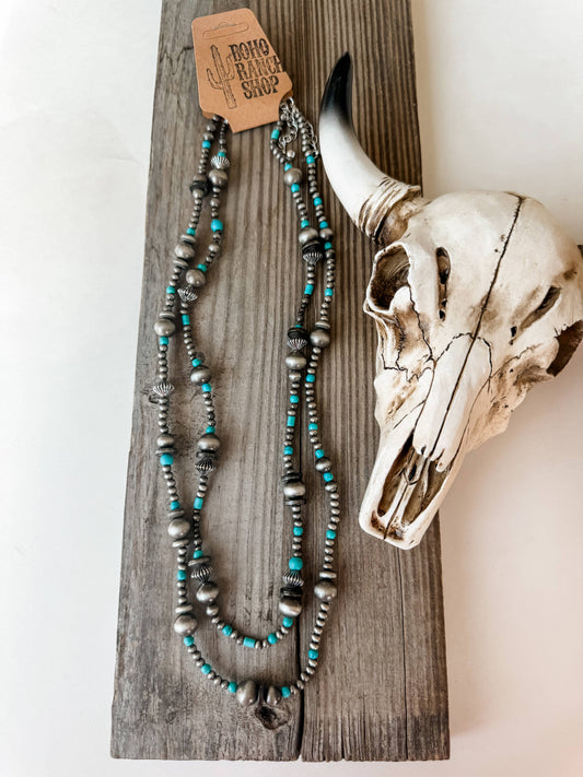 2 LAYERED NAVAJO STYLE PEARL AND BEAD NECKLACE