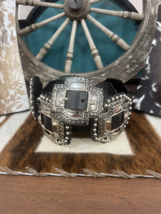 ROPER WOMANS CROSS CONCHO BELT