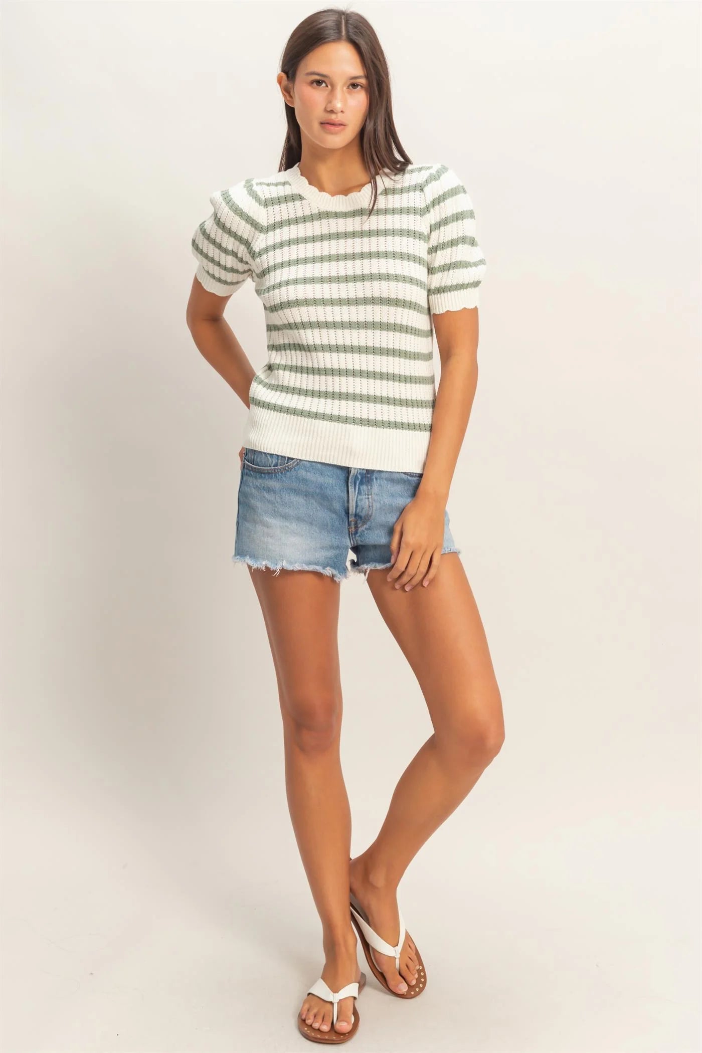 STRIPED PUFF SLEEVE TOP